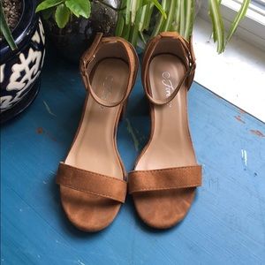 Vegan suede block heel sandals